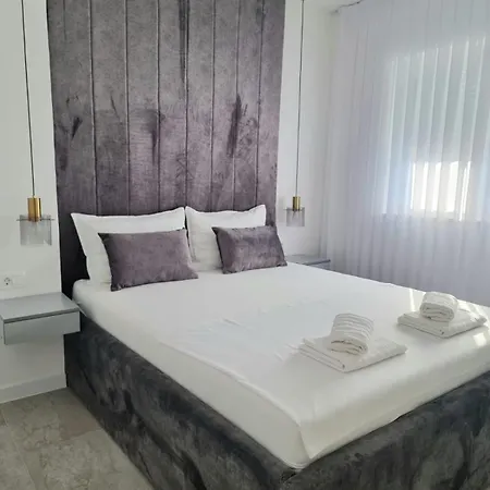 Adria Mare Apartman *