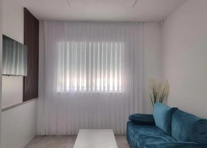 Adria Mare * تْسْغيكفانِتْسا