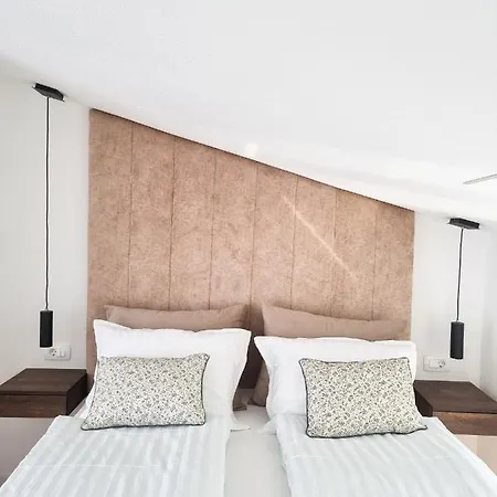 Adria Mare Апартаменты Цриквеница